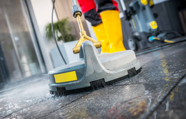 Best Deck Cleaning Services  in East Mountain, TX